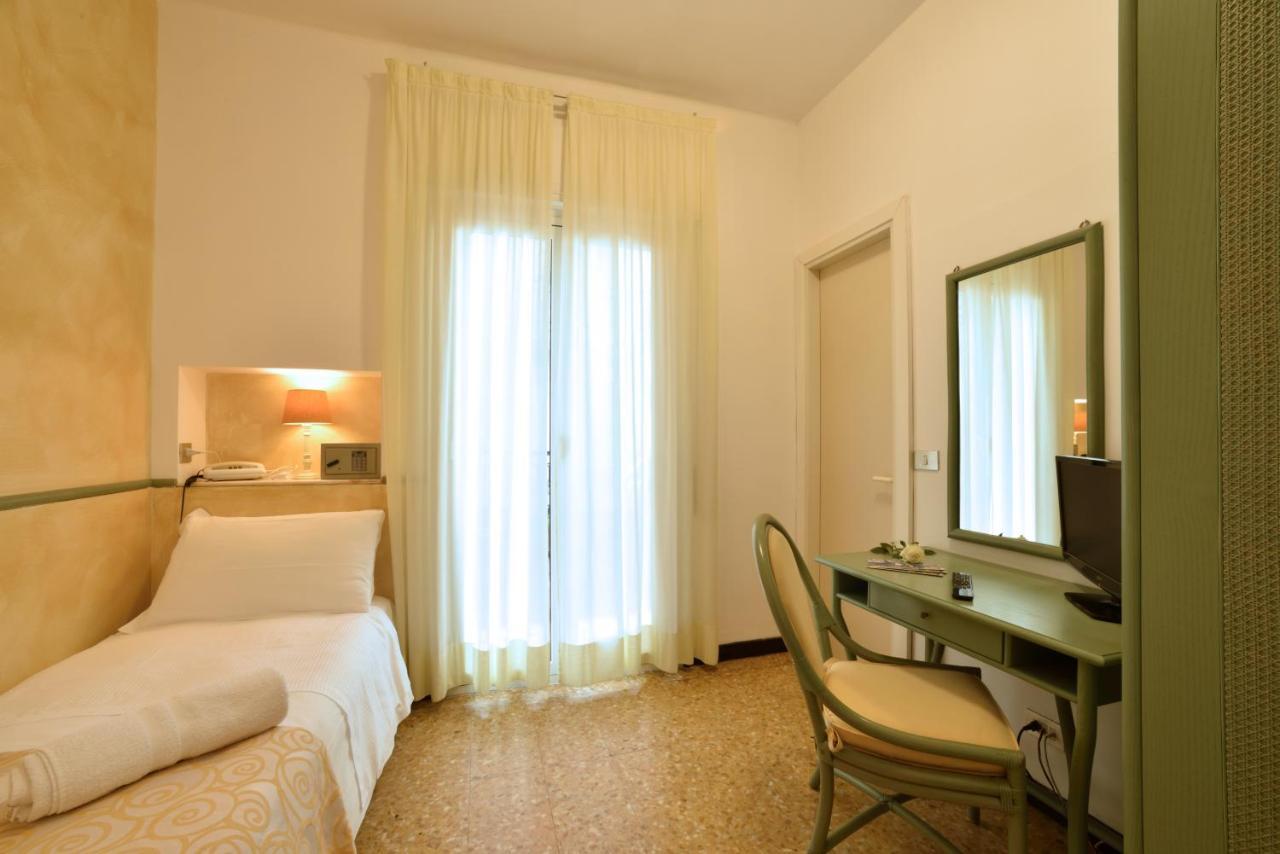 Hotel Morchio Mhotelsgroup 迪亚诺马里纳 外观 照片