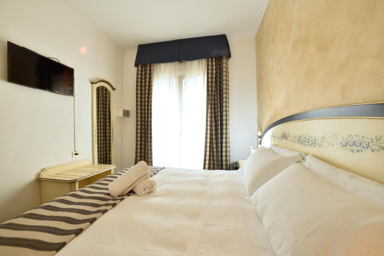 Hotel Morchio Mhotelsgroup 迪亚诺马里纳 外观 照片