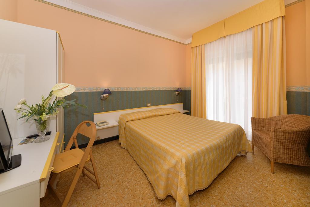 Hotel Morchio Mhotelsgroup 迪亚诺马里纳 外观 照片