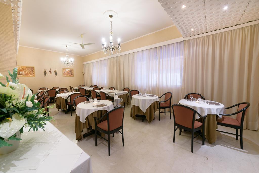 Hotel Morchio Mhotelsgroup 迪亚诺马里纳 外观 照片