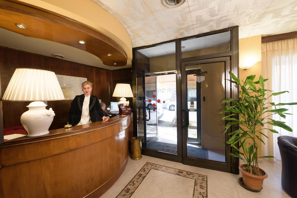 Hotel Morchio Mhotelsgroup 迪亚诺马里纳 外观 照片