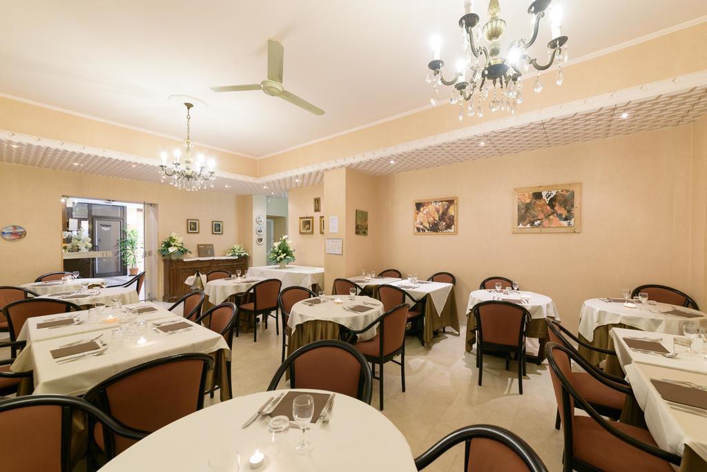 Hotel Morchio Mhotelsgroup 迪亚诺马里纳 外观 照片