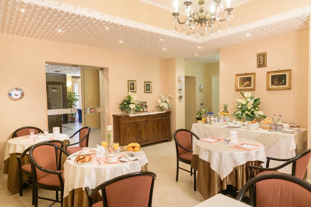 Hotel Morchio Mhotelsgroup 迪亚诺马里纳 外观 照片